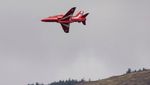 Foto: Pesawat Red Arrow Jatuh saat Latihan, Pilot Selamat