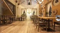 Kafe Villa de Bear unik ini berada di Ratchaphruek Road, Bangkok, Tahiland. Namanya Villa de Bear. Sesuai namanya, kafe ini punya maskot beruang hitam yang bernama Villy. Foto: Mr. Somchai Umnuaywerot