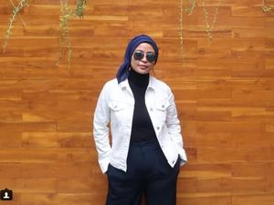 Cantiknya Tantri Kotak yang Kini Berhijab