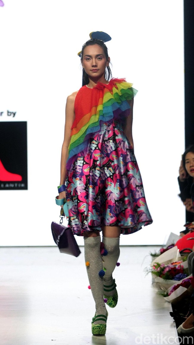 Fashion show karya delapan desainer lokal dengan mengangkat tema My Little Pony di Plaza Indonesia Fashion Week 2018, Jakarta. Rabu [21/3/2018]. [Foto: Mohammad Abduh/Wolipop]