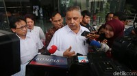 Dari sisi PLN, saat ini banyak pembangkit yang masih menggunakan batu bara. Ekspor batu bara secara ilegal berpotensi mengakibatkan kebutuhan batu bara pada pembangkit bisa tidak terpenuhi. Isu soal ekspor batu bara ilegal sendiri sebenarnya bukan barang baru. Namun potensinya semakin meningkat pasca penetapan harga batu bara dalam negeri (domestic market obligation/DMO) untuk kebutuhan pembangkit listrik dipatok US$ 70 per ton yang selisih hampir US$ 30/ton dibanding harga internasional yang sebesar US$ 100/ton.