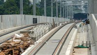 Kereta MRT Jakarta akan beroperasi di atas jalur sepanjang 16 km yang terdiri dari 10 km jalur layang dan 6 km jalur bawah tanah. Istimewa/Instagram MRT Jakarta.