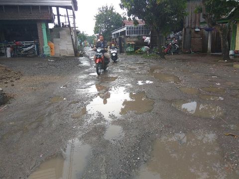 'Jeglongan Sewu', Jalan Berlubang yang Dikeluhkan Warga Sidoarjo