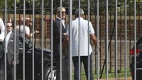 Mantan Presiden AS itu baru saja menyelesaikan kunjungan tiga hari ke Selandia Baru. Obama juga bertemu dengan Perdana Menteri Selandia Baru Jacinda Ardern dan mantan Perdana Menteri John Key. (Foto: Dok. News Corp Australia via news.com.au)