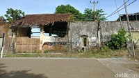 Dulu warga yang ingin bepergian dari dan menuju Pangandaran bisa menggunakan kereta api mulai dari Stasiun Banjar, Kota Banjar dan berakhir di Stasiun Cijulang, Kabupaten Pangandaran dengan jarak tempuh sekitar 82,2 KM (Tri Ispranoto/detikTravel)