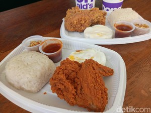Ketika Nasi Uduk Berkolaborasi dengan Ayam Goreng ala Fast Food