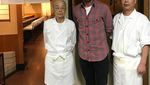 12 Pose Kece David Beckham Saat Makan, Bikin Kaum Wanita Makin Kagum