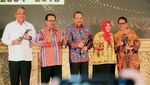 Mendes Terima Penghargaan Best Achiever in Ministry