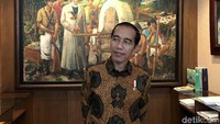 Ngomong-ngomong soal cawapres, Jokowi belum akan menentukannya dalam waktu dekat. Tim internal Jokowi disebut sedang menggodok beberapa nama. (Ray Jordan/detikcom)