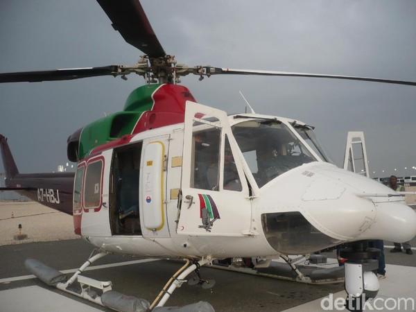 Pria asal Kota Malang ini sebenarnya merupakan seorang pelatih pilot di Gulf Helicopter (Foto: Dadan Kuswaraharja/detikcom)