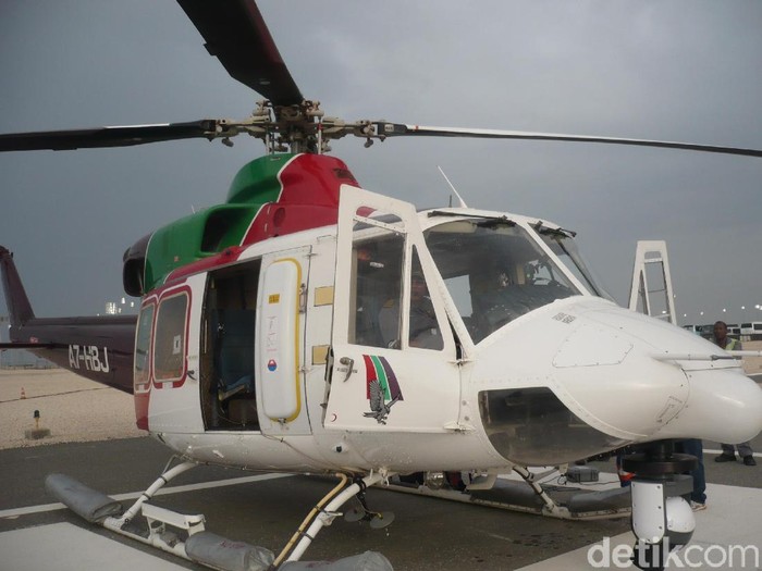 Maryono Pilot Helikopter MotoGP Qatar Tahun 2012 detikOto bertemu dengan Kapten Maryono saat meliput MotoGP Qatar. Dia bilang, sekali terbang, Kapten Maryono yang didampingi Abdullah (orang Qatar) menghabiskan waktu sekitar 2 jam. Kemudian turun lagi untuk mengisi bahan bakar dan mengudara lagi 2 jam. Jadi, total ia mengudara selama 4 jam.