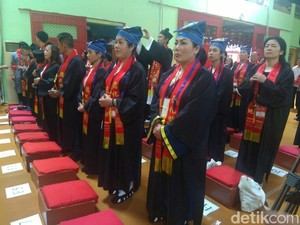 Umat Tridharma Peringati Hari Lahir Lau Tse di Kota Magelang