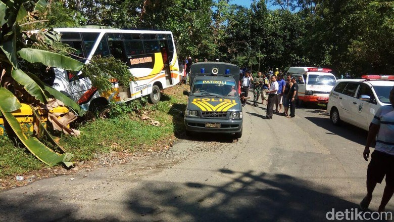 Sempat Terseret, Pasutri Pengendara Motor Tewas Tertabrak Bus Sempat Terseret, Pasutri Pengendara Motor Tewas Tertabrak Bus