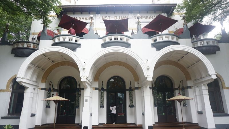 Tugu Kunstkring Paleis