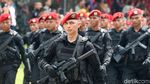 Berbagai Atraksi Meriahkan Sertijab Danjen Kopassus