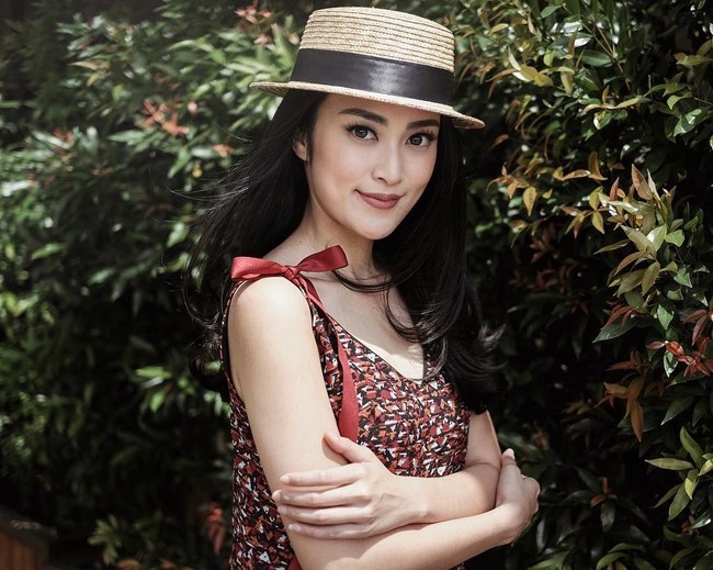 kariernya dimulai melalui pemilihan GADIS Sampul tahun 2007, Keth juga menjuarai StarTeen pada 2009. Foto: Instagram