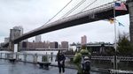 Menyambangi Jembatan Brooklyn yang Ikonik Itu