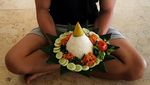 Jualan Nugget Pisang, Kaesang Pangarep Juga Sering Pose dengan Makanan