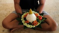 Sederhana banget ya perayaan putra bungsu orang nomor satu di Indonesia ini. Hayo tebak, umur Kaesang sudah berapa tahun? Foto: Instagram @kaesangp
