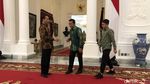 Foto: Bertemu Jokowi di Istana, Kok Celana Egy Maulana Digulung?