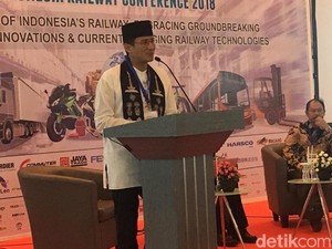 Sandi: Era Transportasi Umum Jakarta akan Berbasis Rel