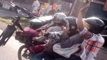 Pemain Sirkus di Jalanan yang Buat Hati Cenat-cenut