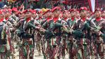Berbagai Atraksi Meriahkan Sertijab Danjen Kopassus