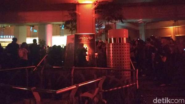 Kemeriahan Gala Premiere Danur 2: Maddah Kemeriahan Gala Premiere Danur 2: Maddah