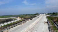 Meski telah layak operasi namun masih dilakukan pengebutan pembangunan Intersection penghubung gerbang tol ke jalan nasional.