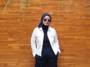 2 Tahun Batin Tantri Kotak Bergejolak untuk Putuskan Berhijab
