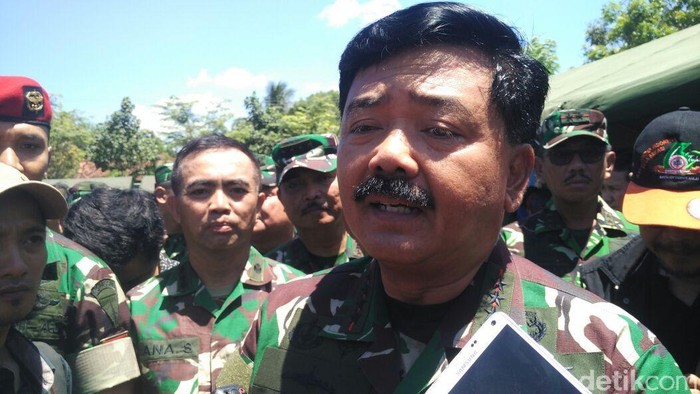 Panglima TNI, Marsekal Hadi Tjahjanto
