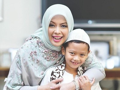 So Sweet! Momen Kebersamaan Nur Asia Uno bersama Anak-anaknya