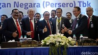 RUPST dihadiri Direktur Utama BTN Maryono bersama jajaran direksi seperti Iman Nugroho Soeko, Adi Setianto, Oni Febriarto. Selain itu jajaran komisaris juga hadir seperti I Wayan Agus Mertayasa, Kamaruddin Sjam, dan Arie Coerniadi.