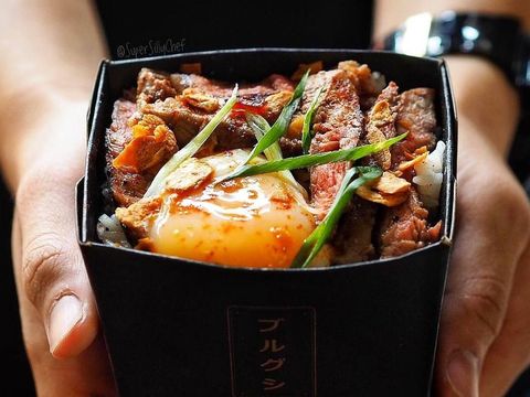 Burgushi alias burger sushi