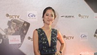 Dengan riasan sangat cantik, Prisia mencuri perhatian. Foto: Prisia Nasution / NOEL