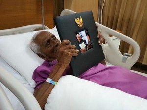 Keinginan Nyak Sandang yang Tengah Sakit untuk Memeluk Jokowi