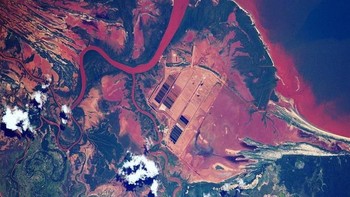 Kecantikan sungai Sambao di Madagaskar. Foto: Instagram @thom_astro