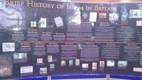 Masjid Al Rahma bahkan punya semacam museum mini berisikan perkembangan Islam di Inggris (Liverpool Central Mosque)