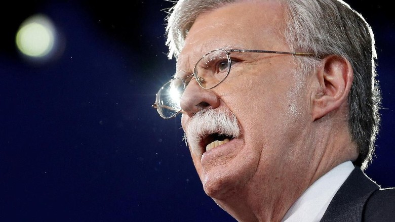 Trump Pecat Penasihat Keamanan Nasional John Bolton Trump Pecat Penasihat Keamanan Nasional John Bolton
