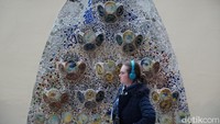 Untuk menjelajahi Museum Casa Batllo itu, pengunjung dimudahkan dengan guide audio dan video untuk memahami detail bangunan tersebut (Femi Diah/detikTravel)