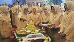Ini Aksi Fery Baswedan Saat Petik Tomat hingga Potong Tumpeng