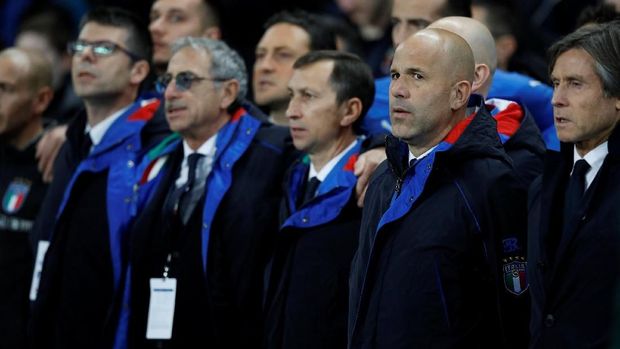 Luigi Di Biagio menjadi pelatih sementara Italia. Selain menghadapi Argentina, Di Biagio akan memimpin Gli Azzurri menghadapi Inggris, Selasa (28/3).