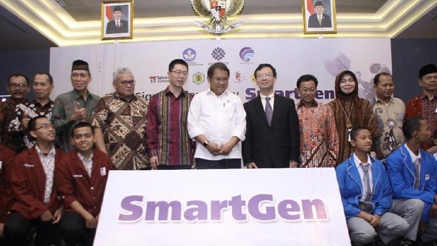 Seribu Siswa SMK Indonesia Dilatih Pasang BTS