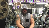 Lama tak terlihat di ring Smackdown dan RAW, Big Show banyak menghabiskan waktu di gym. (Foto: Instagram/WWETheBigShow)  