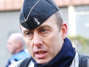 Polisi Prancis yang Tukar Dirinya dengan Sandera Telah Meninggal