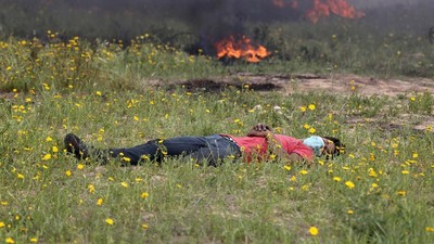 Pejuang Palestina Rehat Sejenak di Tengah Bentrok dengan Israel
