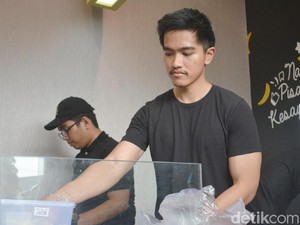 Buka Puasa, Kaesang Dipaksa Minum Jamu oleh Jokowi Agar Bugar