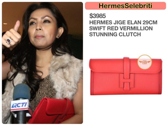 Bergaya dengan rompi bulu, Mayangsari membawa tas Hermes berukuran mungil. Meski mungil, harga clutch Hermes seri Jige itu mencapai US$ 3.985 atau sekitar Rp 55 juta. Foto: Dok. Instagram HermesSelebriti