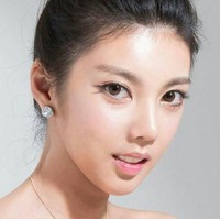 Fon pun kerap melakukan pemotretan. Inilah penampilannya cantiknya sekarang. Foto: Dok. Instagram, Istimewa