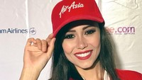 Inilah Fernanda Tereza, pramugari yang jago juggling bola tersebut (fernandaterezabr/Instagram)
